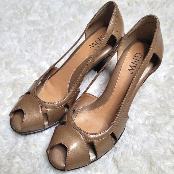 GNW Peep Toe Champaign Taupe Chunky Heels - Picture 2 of 10